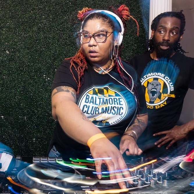 Ducky Dynamo at the decks.